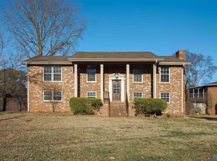 1300 Brookmeade St NW, Huntsville, AL 35816