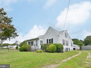 547 E Oak Rd, Vineland, NJ 08360