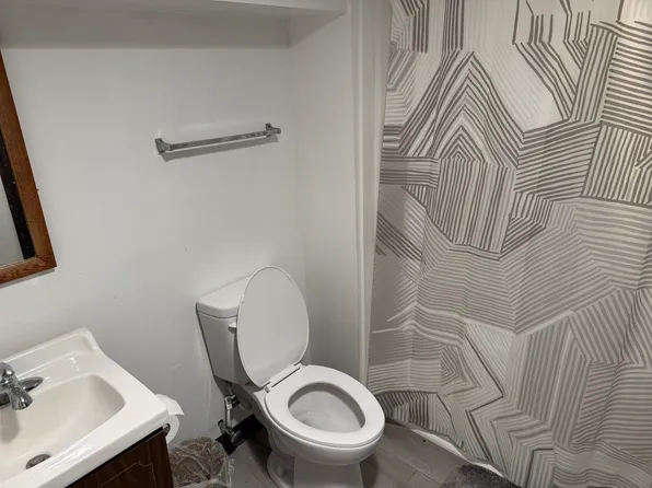 120 Parsons Ave #1, Iowa City, IA 52245
