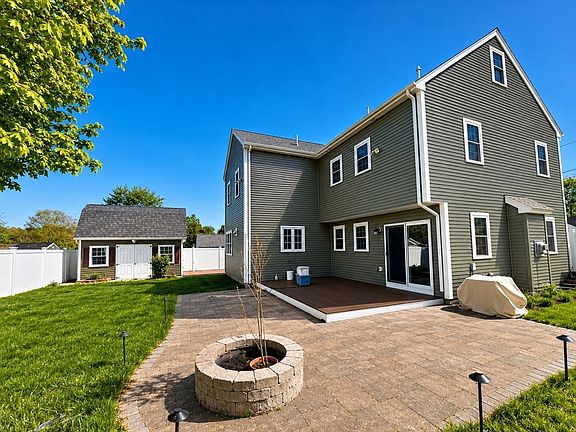 3rd image of 36 Woodside Ave