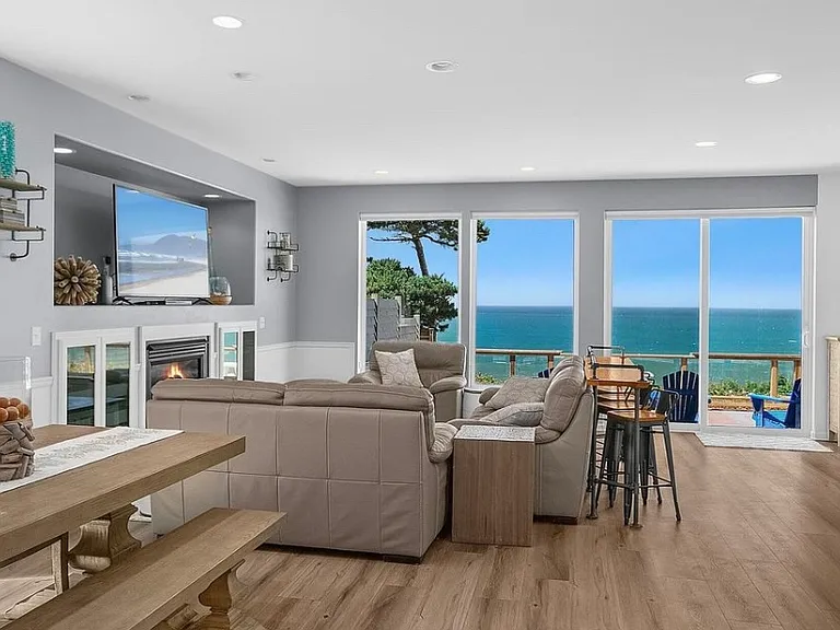 1825 SW Coast Ave — Photo 16