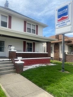 2nd image of 601 N Ewing St