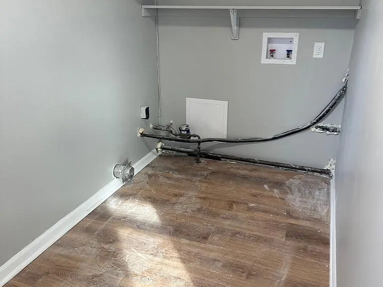 130 Meadow Ln — Photo 4