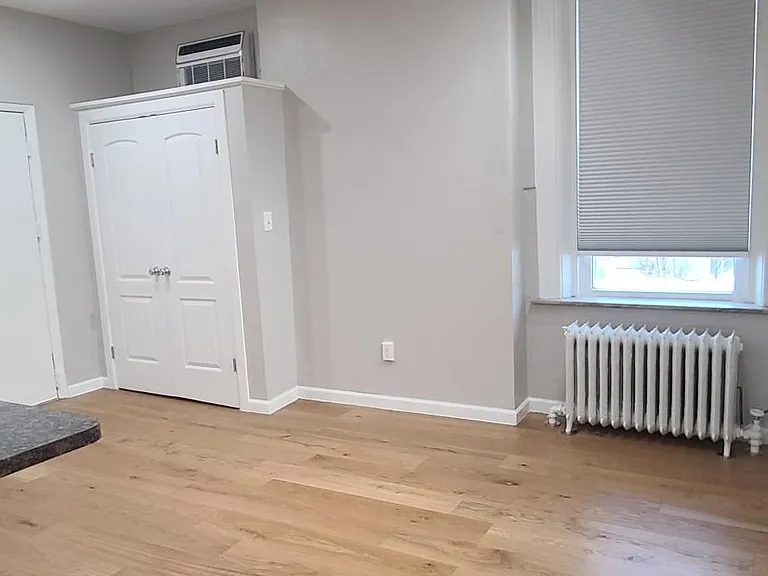 240 S Graham St #2 — Photo 10