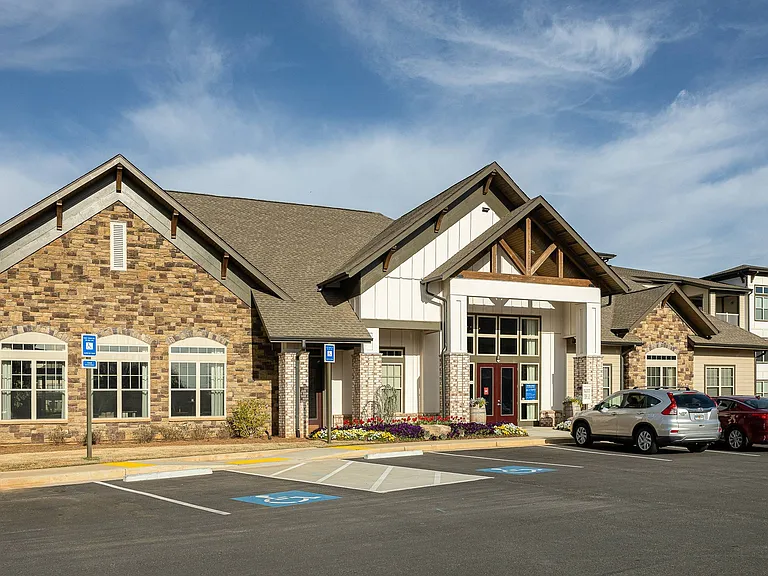 Clubhouse & Leasing Center