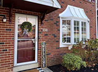 105 Lampeter Ct, Exton, PA 19341