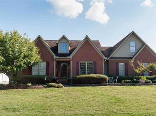 120 Stonehedge Dr, Inman, SC 29349