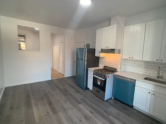 Rented by Corcoran | media 32