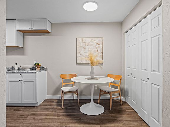 5th image of 755 Wailes St APT D