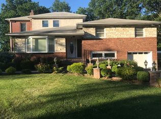 1011 Cedar Dr E, New Hyde Park, NY 11040