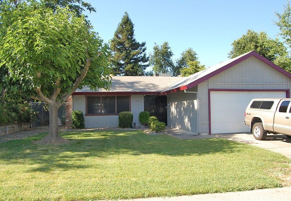 Orangevale w/6-car Garages