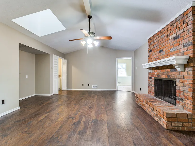 7739 La Manga Dr — Photo 5