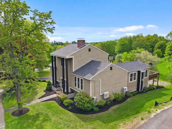 19 Alberta Drive, Westbrook, ME 04092