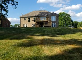 7504 1/2 Cedar Hollow Dr, Louisville, KY 40291