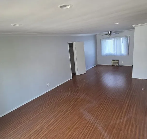 1020 N Curson Ave — Photo 3