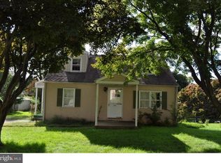 26 Buttonwood Ave, Malvern, PA 19355