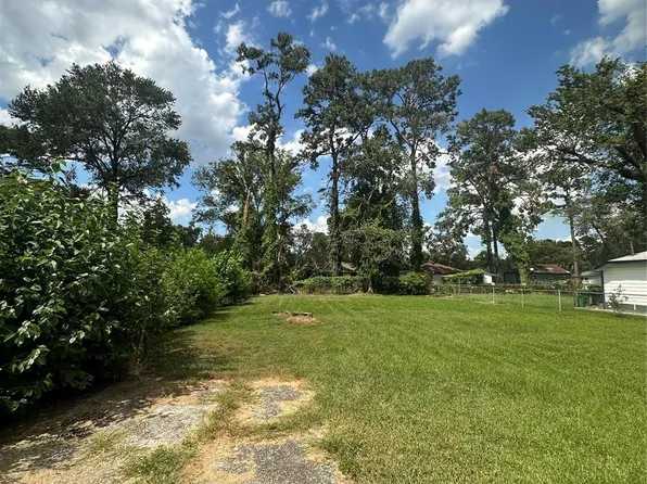 8213 Flintridge Dr, Houston, TX 77028