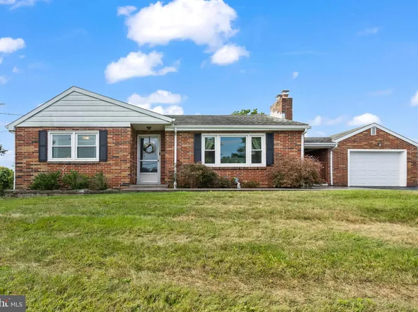 854 Braeburn Rd, Elizabethtown, PA 17022