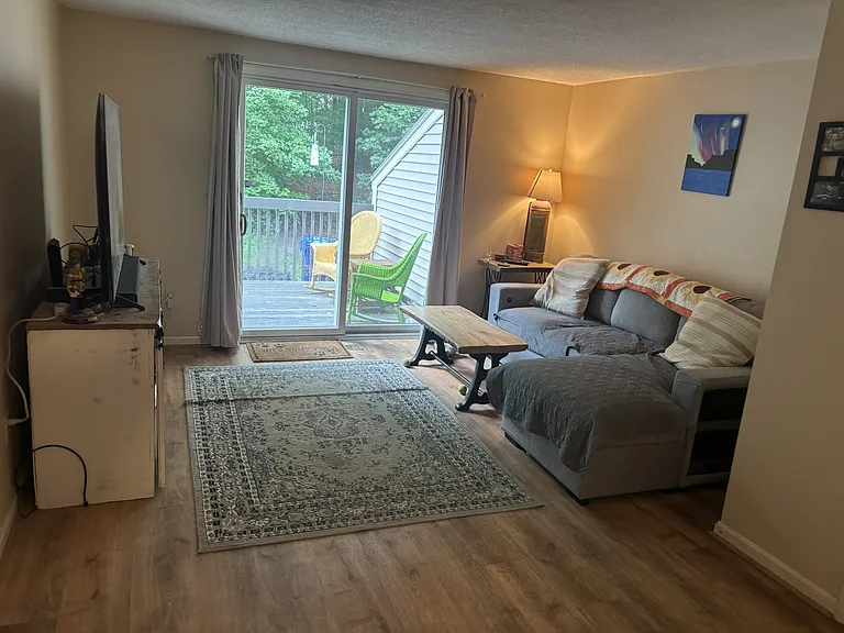 825 Fox Hollow Dr — Photo 6