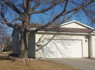 64 Fremont Dr S, Fargo, ND