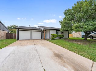 2517 Clearwood Dr, Arlington, TX 76014