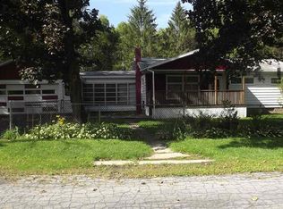 17 Jay St, Victory Mills, NY 12884