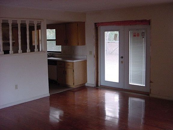 4th image of 5850 NE 144th Ave