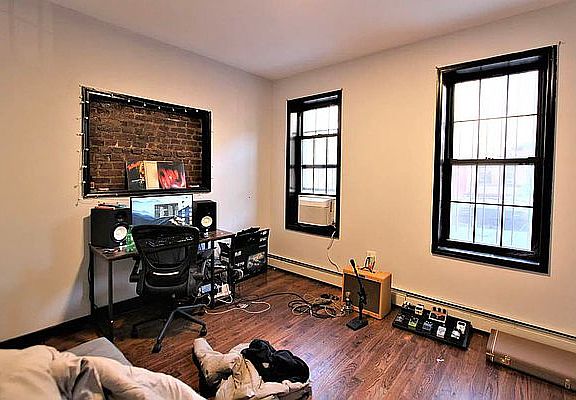 5th image of 317 Eldert St #3A