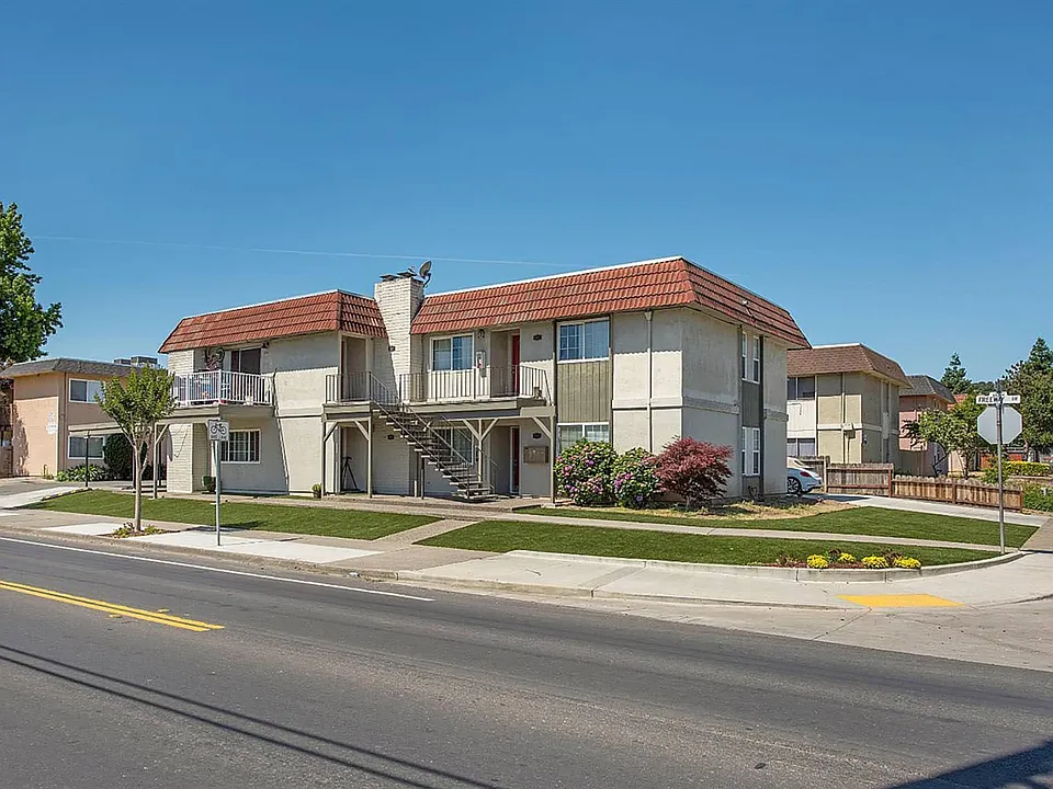 2409 Colina Ct #2409