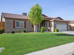 5305 Mar Grande Dr, Bakersfield, CA 93307