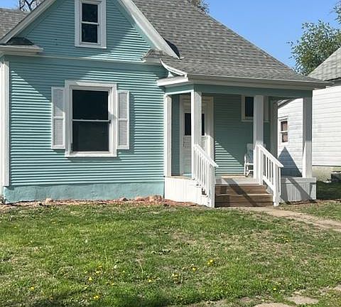 2nd image of 811-1 W Summit Ave