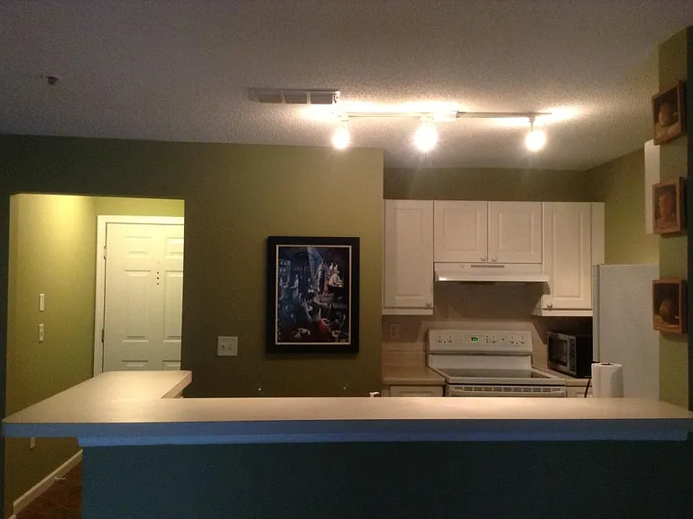 70 Helmsman Way #1426 — Photo 9