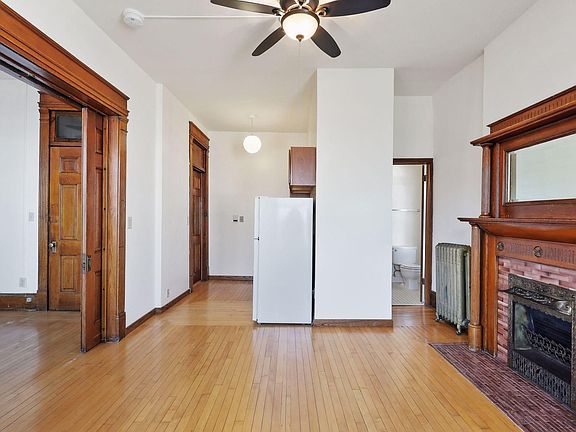 5th image of 2006 Park Ave #200