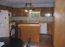 2nd image of 128 Reynolds Hills Dr