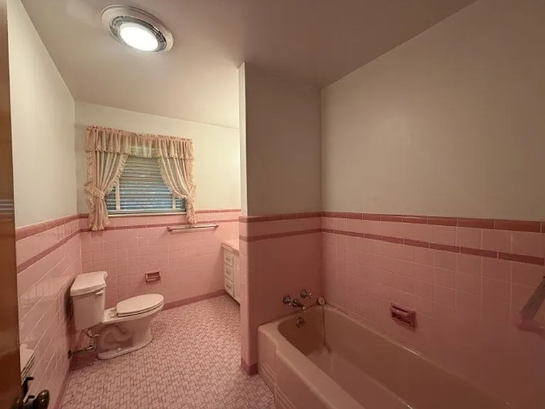 10590 Highway 77 — Photo 14