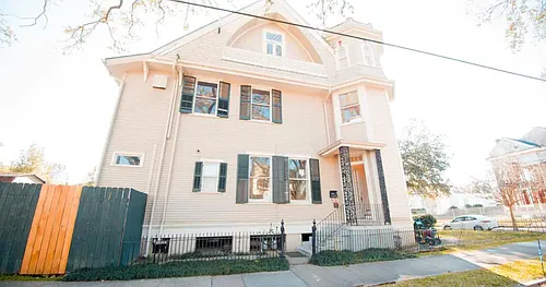 6056 Prytania St Photo 1