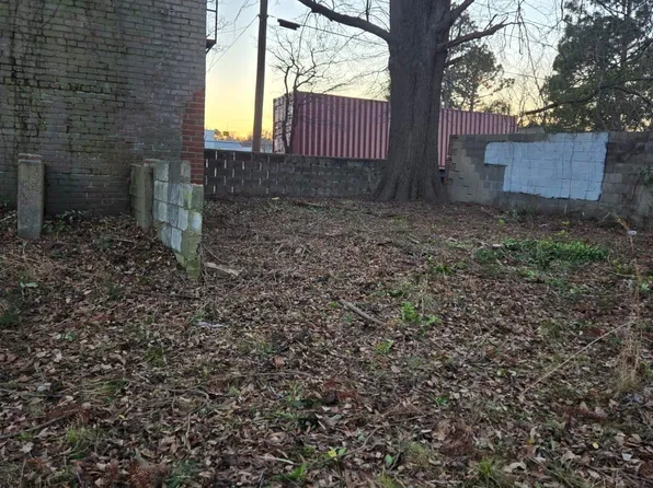 1230 SW Main St, Rocky Mount, NC 27803