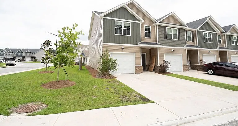 481 Governor Treutlen Cir — Photo 4