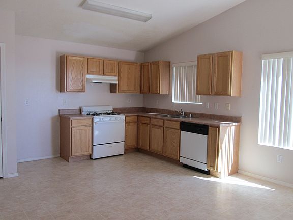 5th image of 608 Galleon Dr NW