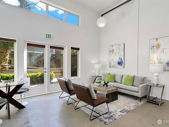 3rd image of 3841 34th Avenue W #A