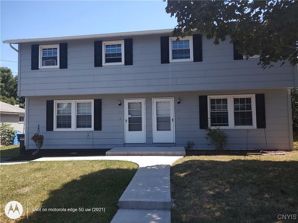 112-14 Charlotte St #112