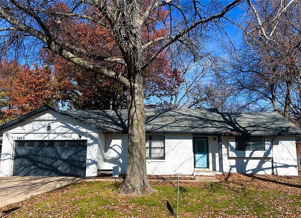 1st image of 1615 W Sherryden Dr