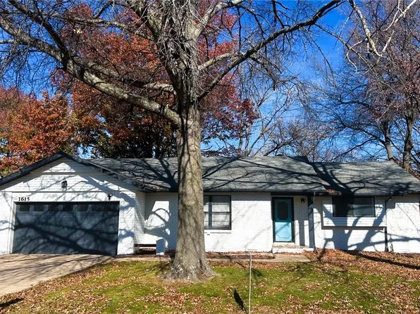 1615 W Sherryden Dr, Rogers, AR 72758