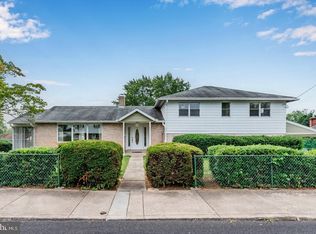 705 Gobin Dr, Carlisle, PA 17013