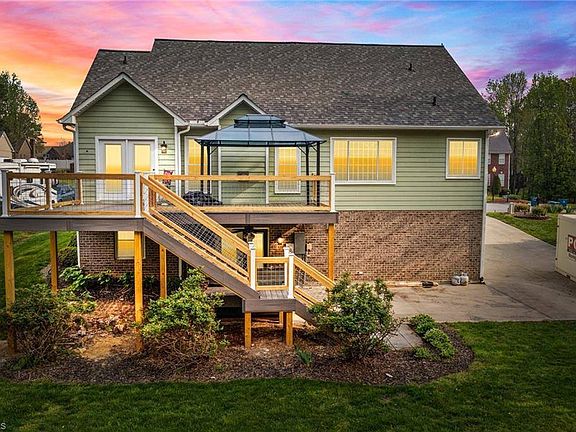 4th image of 310 Alison Ln