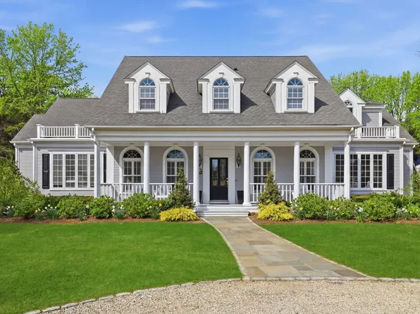 34 Farm Valley Rd, Barnstable, MA 02630