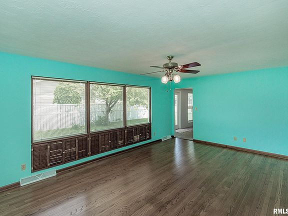 3rd image of 647 31st Ave