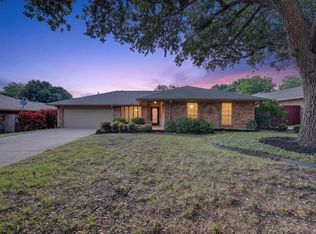 2515 Avonhill Dr, Arlington, TX 76015