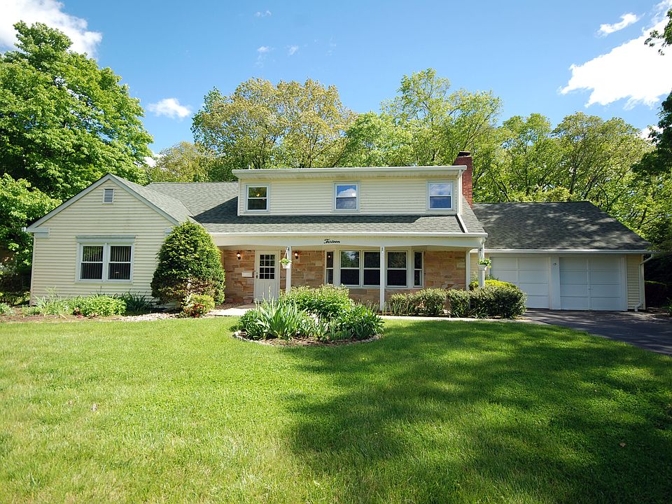 Spacious & Charming Colonial