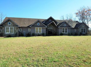 1231 Sky View Dr, Scotrun, PA 18355